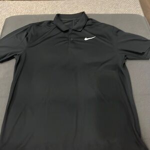 Nike Black Men’s Medium Golf Shirt